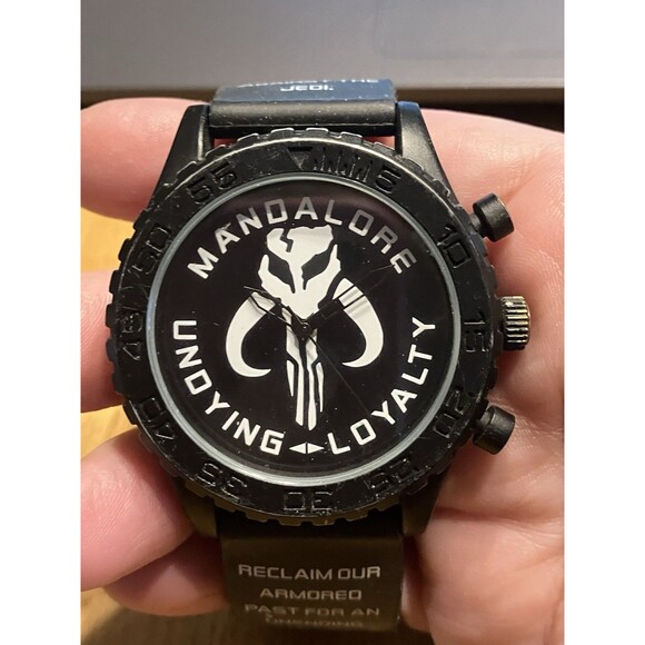 Disney Star Wars Warriors of Mandalore Mandalorian Watch Accutime Works - Picture 1 of 4